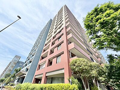 外観:飽きのこないシンプルモダンな外観です。 外観:飽きのこないシンプルモダンな外観です。