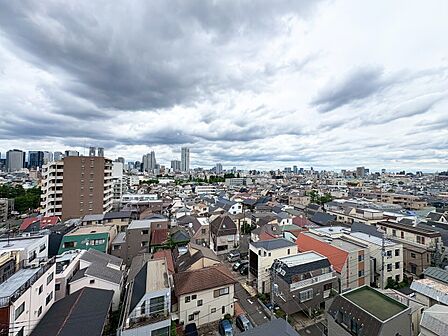 眺望や窓からの景色が良いと、家で過ごす時間も快適です。