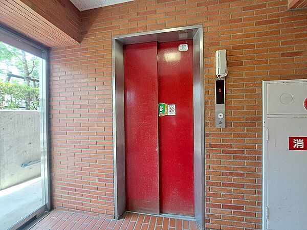 エレベーター完備のため荷物が多くなっても安心。