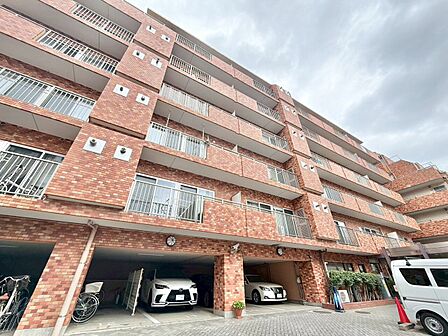 忙しく過ぎゆく日常を置き去るほど、ゆったりした時間が流れる住環境。