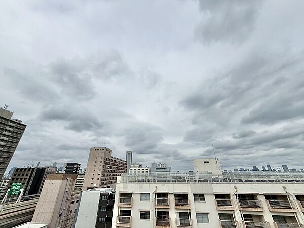 眺望や窓からの景色が良いと、家で過ごす時間も快適です。
