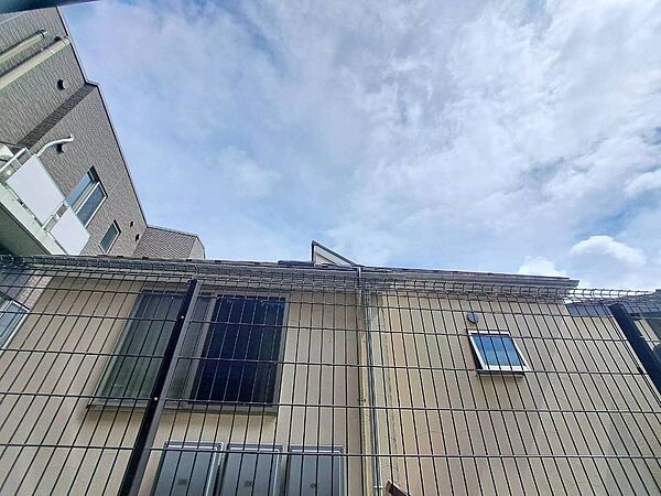 眺望や窓からの景色が良いと、家で過ごす時間も快適です。