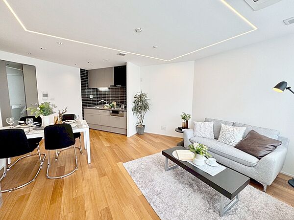 シンプルな内装と偏り過ぎないデザインで統一しました。