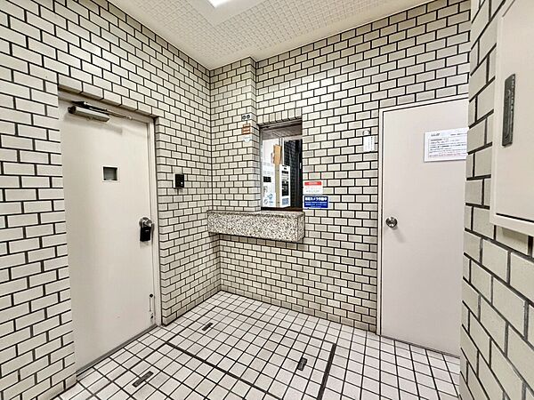 館内は静寂な中が保たれており、管理が行き届いている印象を受けました。