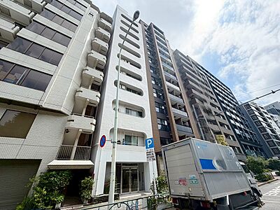外観：飽きのこないシンプルモダンな外観です。