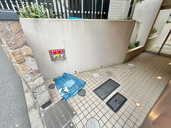 ゴミ置場。綺麗に管理されております。