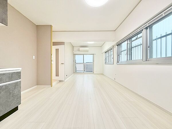 充実した生活は伸びやかな居室空間から始まります。
