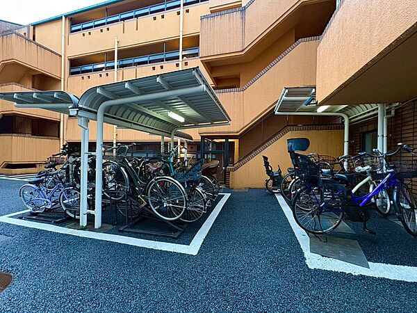 駐輪場も綺麗に整頓されています。※空き状況は都度ご確認下さい。