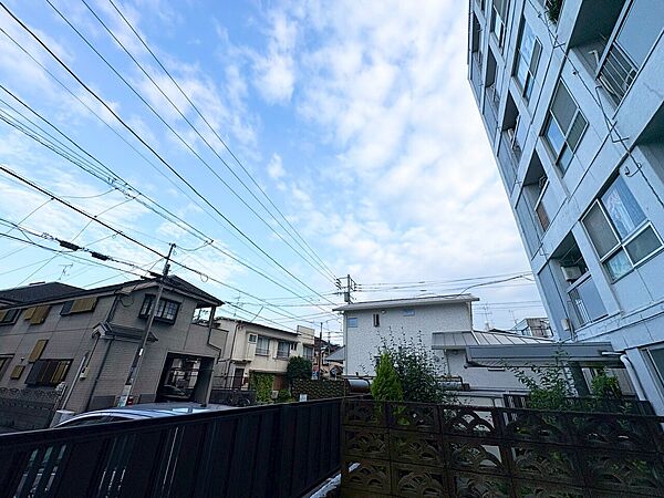 眺望や窓からの景色が良いと、家で過ごす時間も快適です。