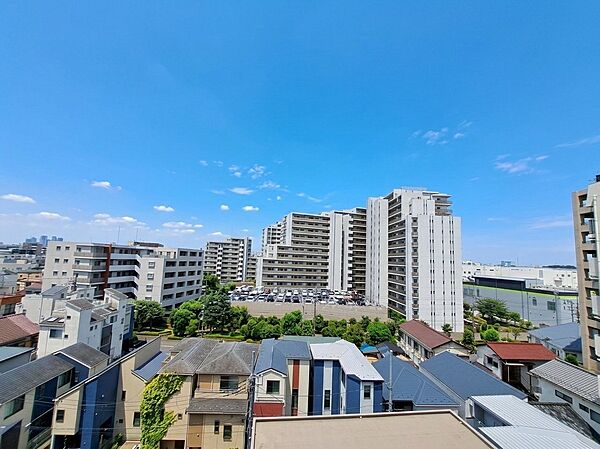 眺望や窓からの景色が良いと、家で過ごす時間も快適です。