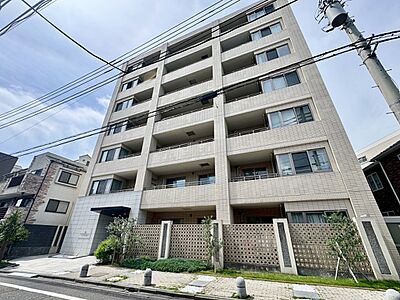 外観:飽きのこないシンプルモダンな外観です。 外観:飽きのこないシンプルモダンな外観です。