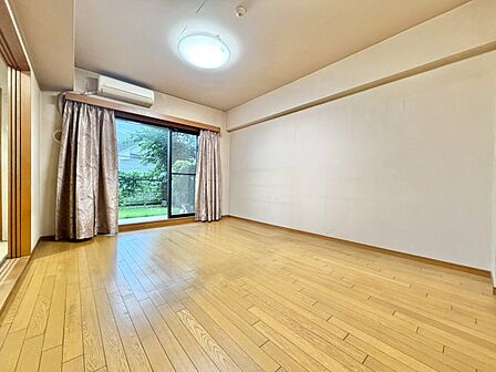 通風・採光に優れ、心地よい光と風が溢れています。