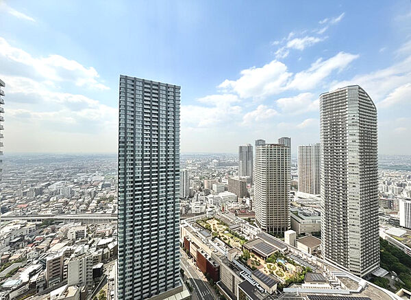 陽当たり・通風・開放感に恵まれた環境です。