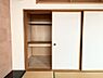 収納：家電やスーツケース、ストック品など何でも片付く嬉しい空間です。