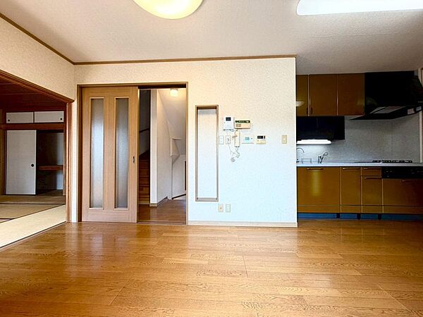 落ち着いた雰囲気に包まれて、伸びやかな空間。