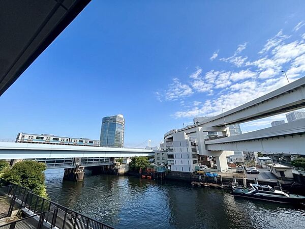 眺望や窓からの景色が良いと、家で過ごす時間も快適です。