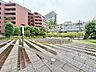 その他：マンションの敷地内には、中庭もございます。