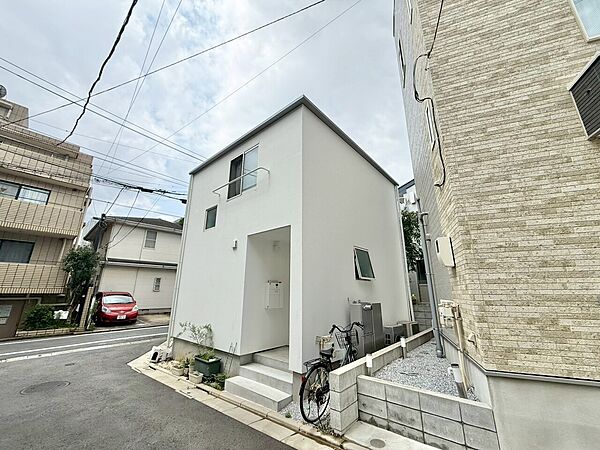 忙しく過ぎゆく日常を置き去るほど、ゆったりした時間が流れる住環境。