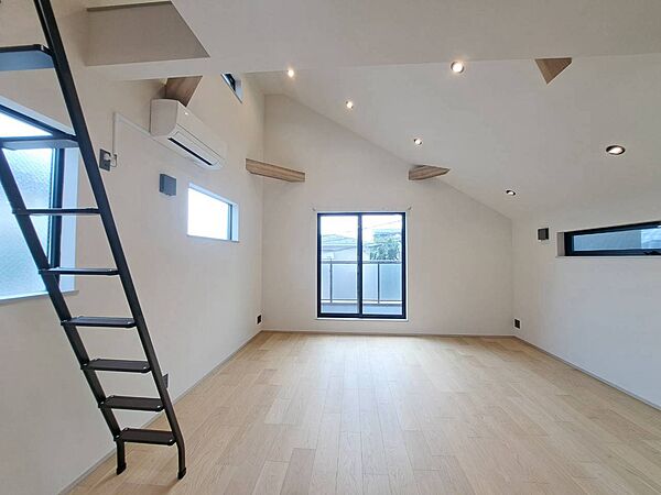 「空間が織り成すひとつ先の住み心地」を演出します。