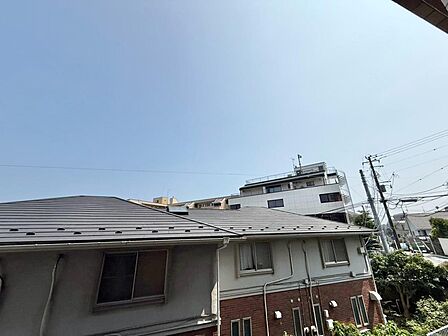 眺望や窓からの景色が良いと、家で過ごす時間も快適です。
