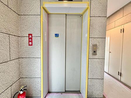 エレベーター完備のため荷物が多くなっても安心。
