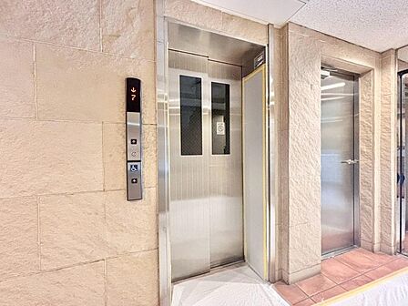 エレベーター完備のため荷物が多くなっても安心。