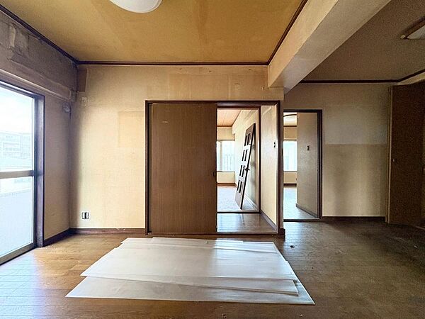 落ち着いた雰囲気に包まれて、伸びやかな空間。