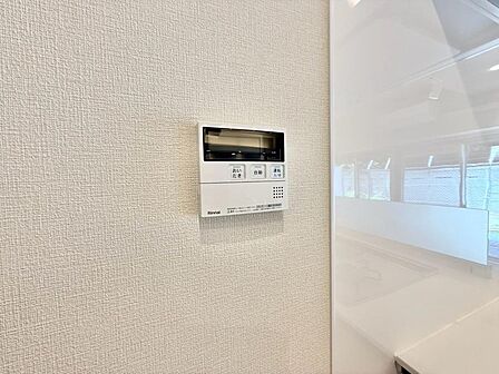 見やすい画面で操作しやすい給湯パネル。