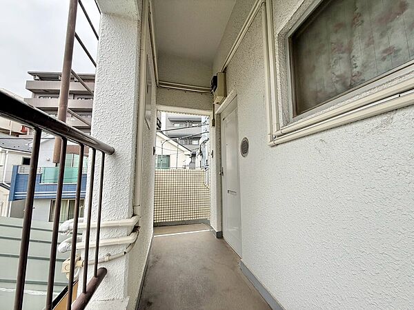 館内は静寂な中が保たれており、管理が行き届いている印象を受けました。