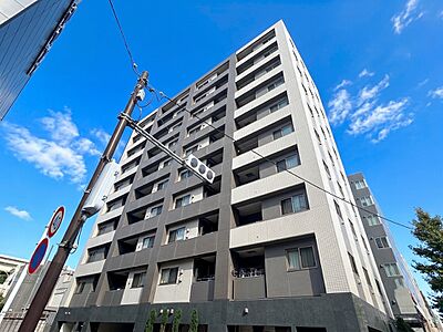 外観：飽きのこないシンプルモダンな外観です。