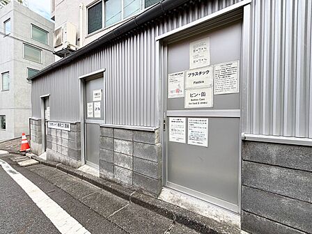 ゴミ置場。綺麗に管理されております。