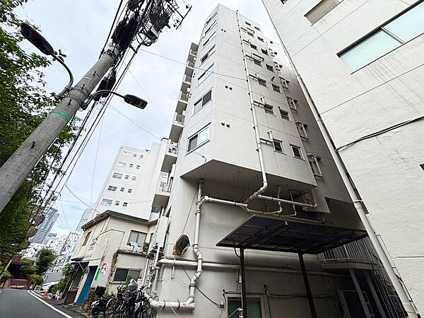 忙しく過ぎゆく日常を置き去るほど、ゆったりした時間が流れる住環境。