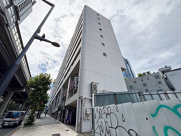 忙しく過ぎゆく日常を置き去るほど、ゆったりした時間が流れる住環境。