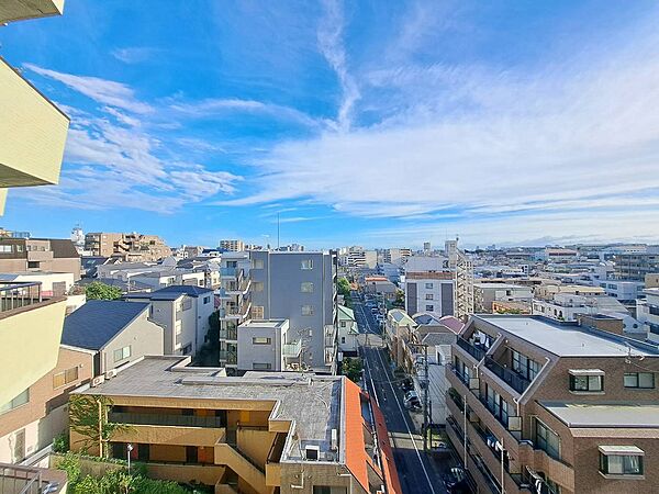 眺望や窓からの景色が良いと、家で過ごす時間も快適です。