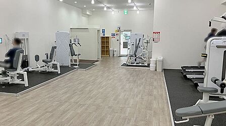 マンション一階のテナントにはチョコザップがあるのがいい。美容と健康に! 日々のストレス発散に!