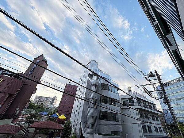 眺望や窓からの景色が良いと、家で過ごす時間も快適です。
