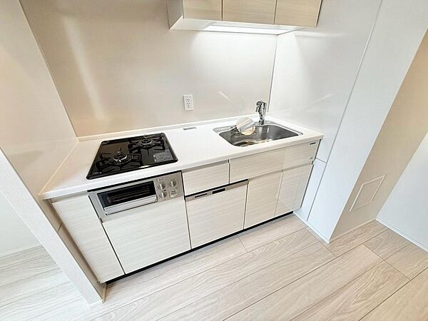 使いやすくスタイリッシュなキッチン空間になっております。