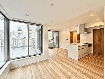 「空間が織り成すひとつ先の住み心地」を演出します。