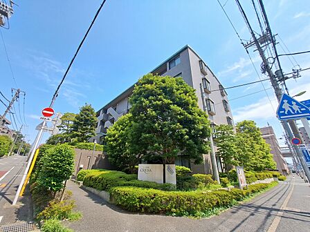 飽きのこないシンプルモダンな外観です。