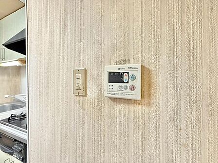 見やすい画面で操作しやすい給湯パネル。
