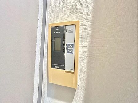 見やすい画面で操作しやすい給湯パネル。