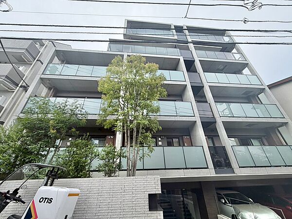 忙しく過ぎゆく日常を置き去るほど、ゆったりした時間が流れる住環境。