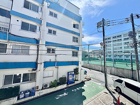 眺望や窓からの景色が良いと、家で過ごす時間も快適です。