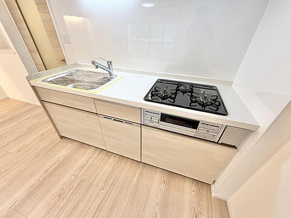 開放感のあるキッチンスペース。調理をしながら、会話も弾みそうですね。
