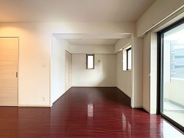 充実した生活は伸びやかな居室空間から始まります。