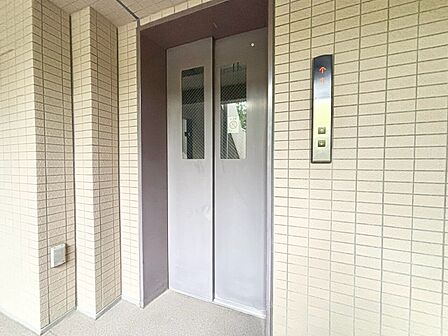 エレベーター完備のため荷物が多くなっても安心。