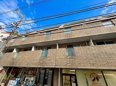 忙しく過ぎゆく日常を置き去るほど、ゆったりした時間が流れる住環境。