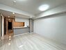 室内：充実した生活は伸びやかな居室空間から始まります。
