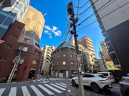 アクセスに優れ、ビジネスにもプライベートにも広範囲にカバーします。