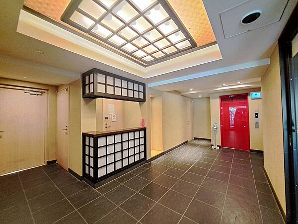 館内は静寂な中が保たれており、管理が行き届いている印象を受けました。